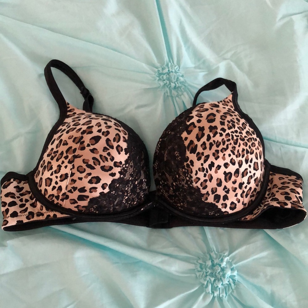 Cacique by Lane Bryant Plunge Push-up Bra 40B.
